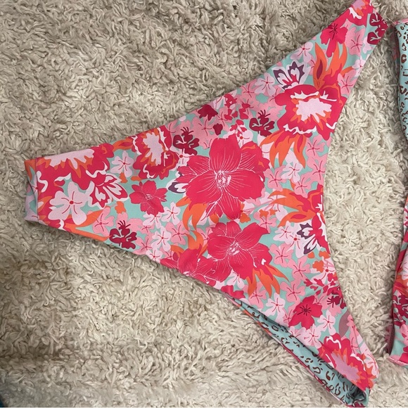 SOLD - Shein High Waisted Bikini Reversible - Picture 4 of 6